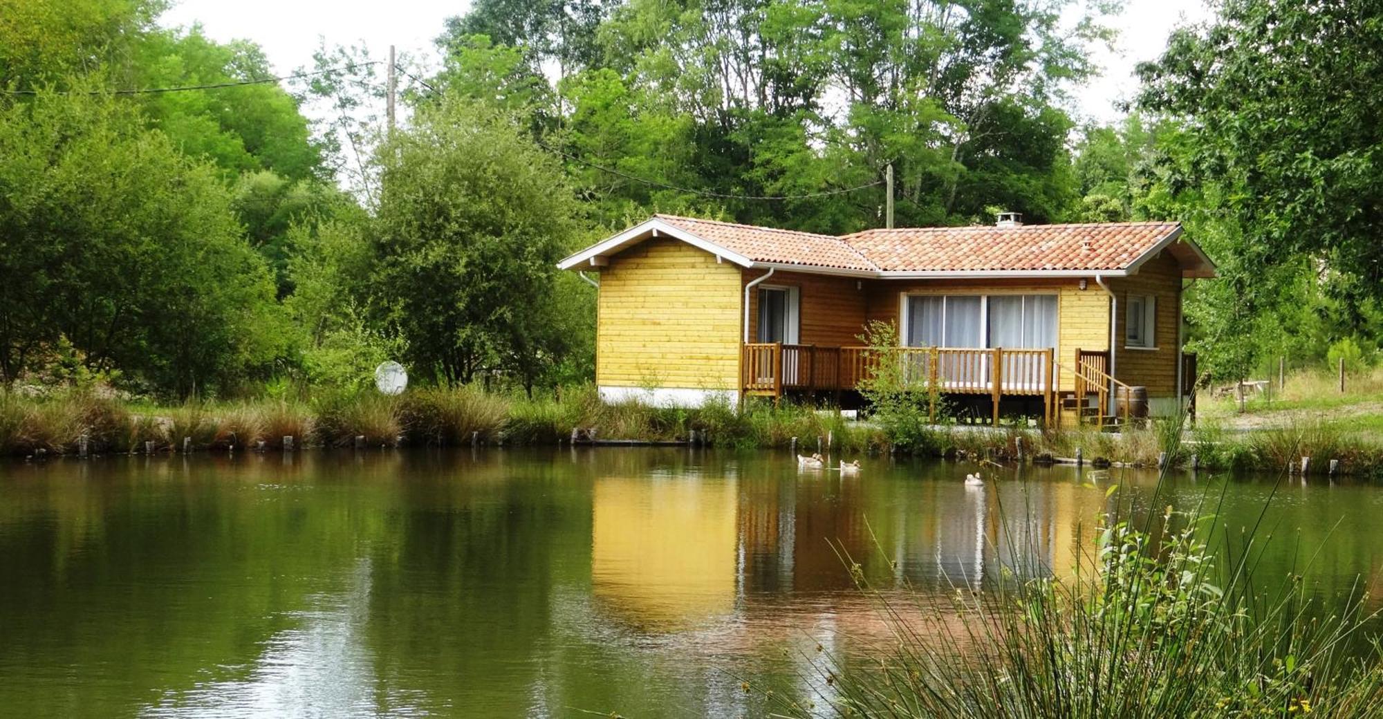 Chalet " Cote Lac " กาสเตส์ ภายนอก รูปภาพ